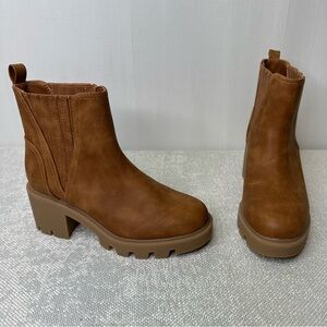 DV by Dolce Vita 🌻 New Noel Tan Ankle Booties Sz 7